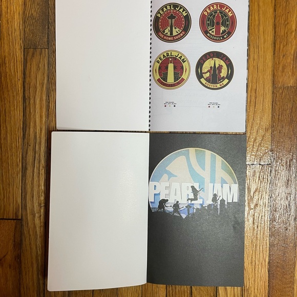 TWO BRAND NEW BOOKS FROM PEARL JAM( DEEP) - Picture 3 of 9